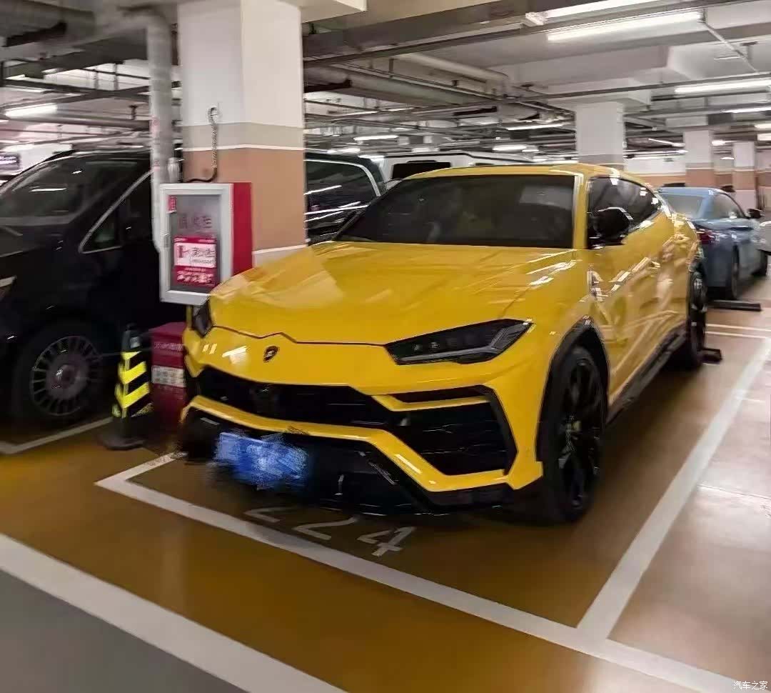 Lamborghini Urus