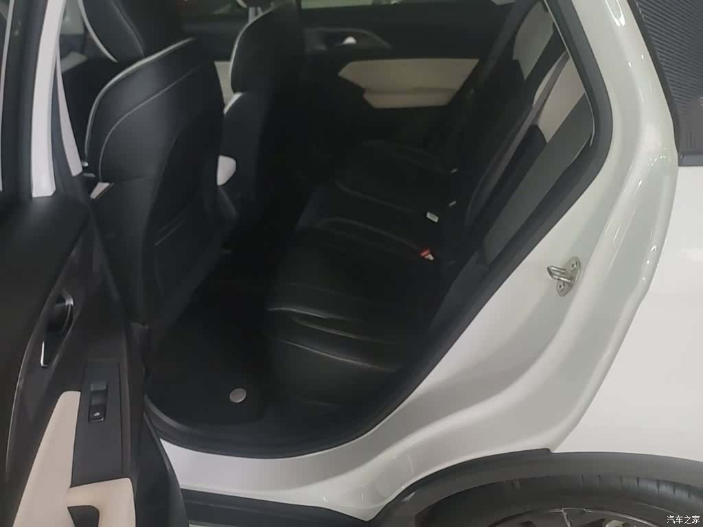 Geely E, 2024 17