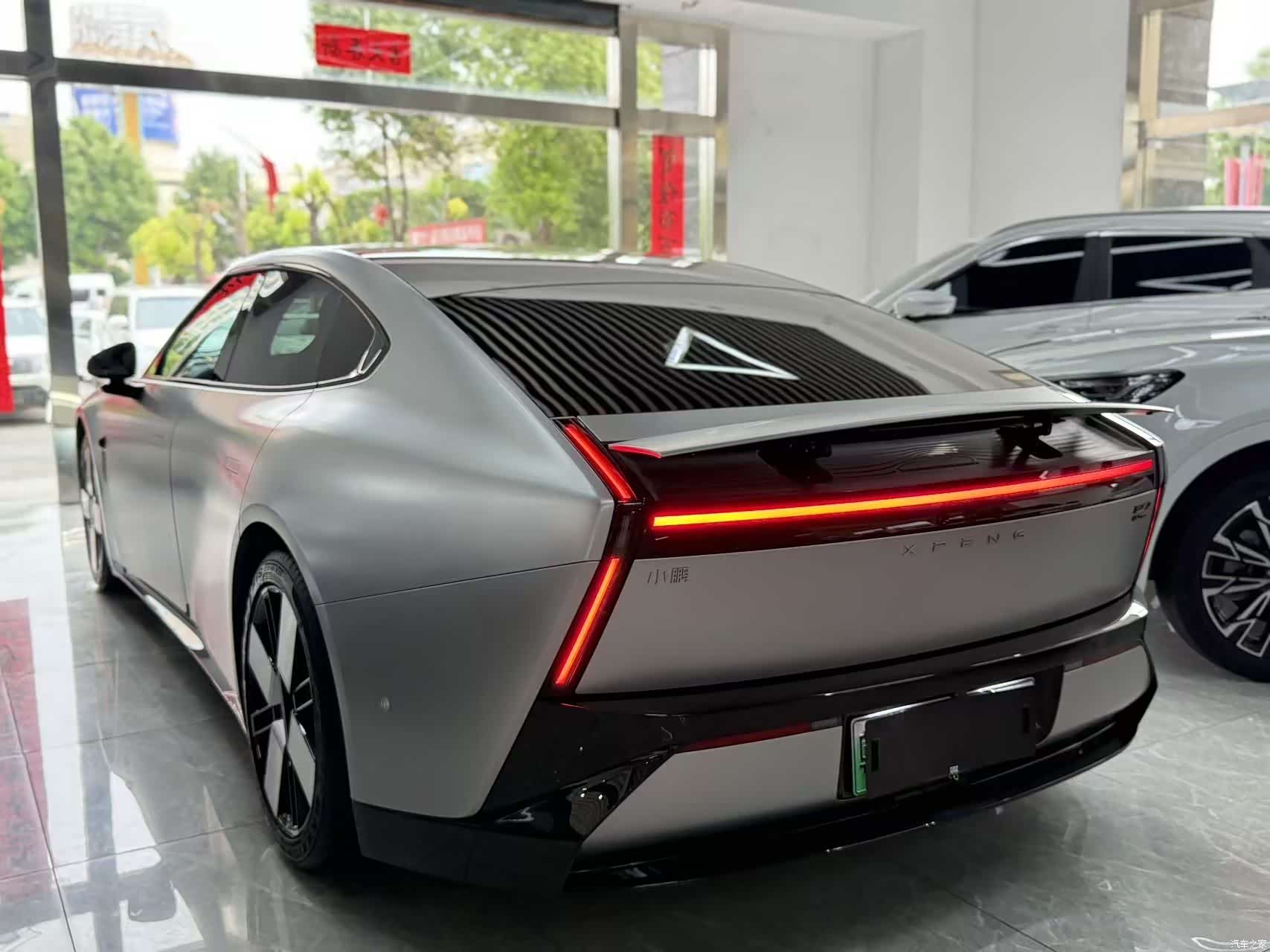 Xpeng P7, 2025 8