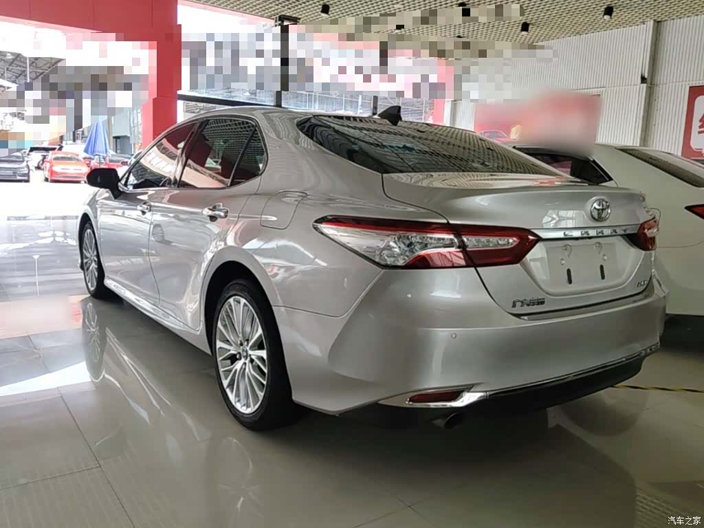Toyota Camry, 2018 все фото