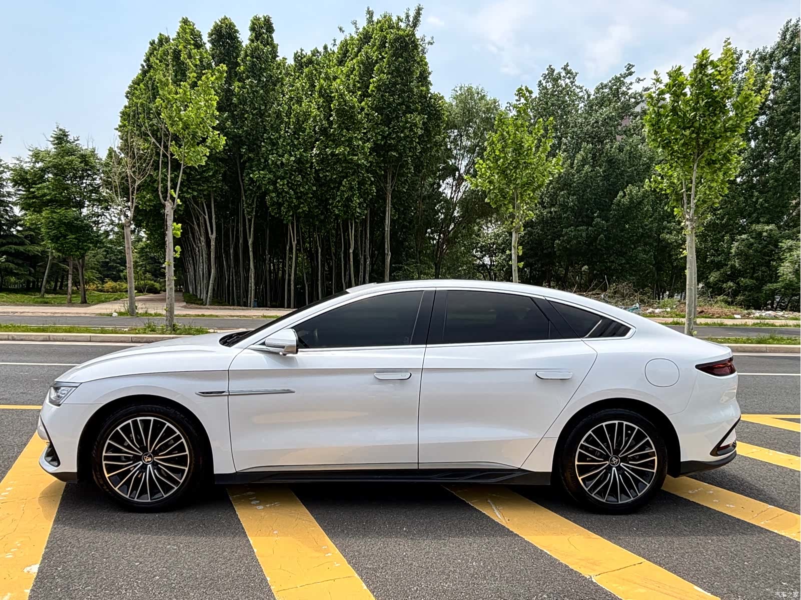 BYD Han, 2022 все фото