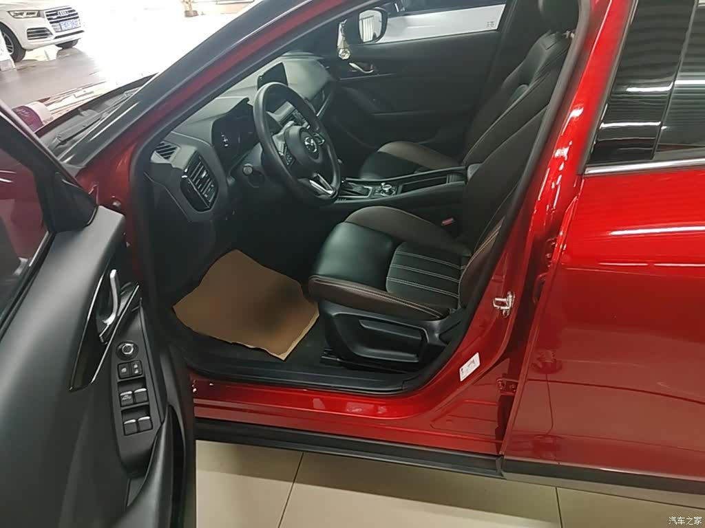 Mazda CX-4, 2020 15