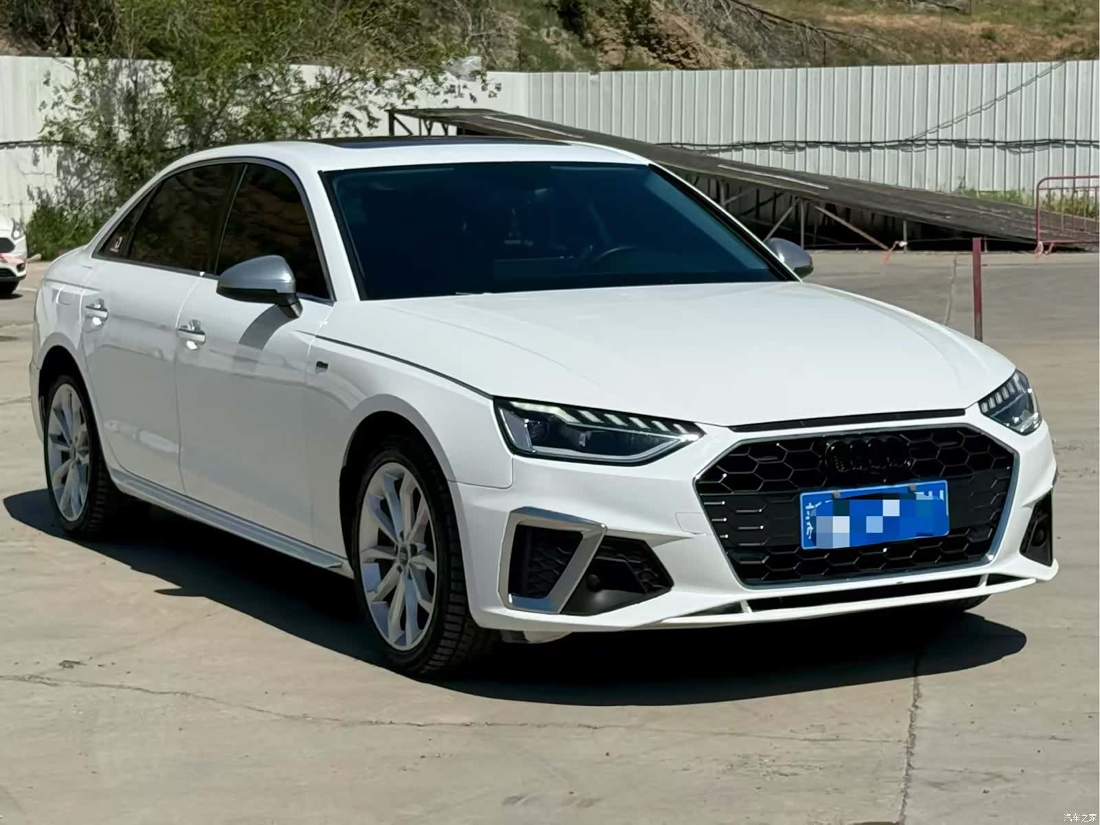 Audi A4L, 2022 3