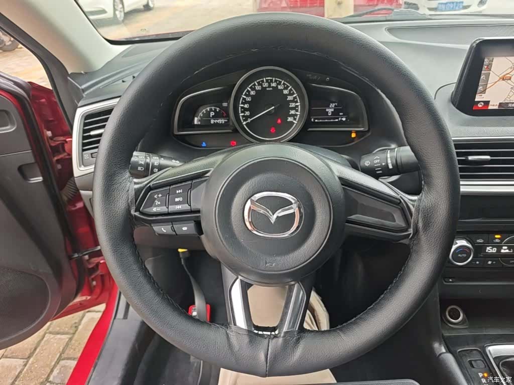 Mazda Mazda3, 2018 11