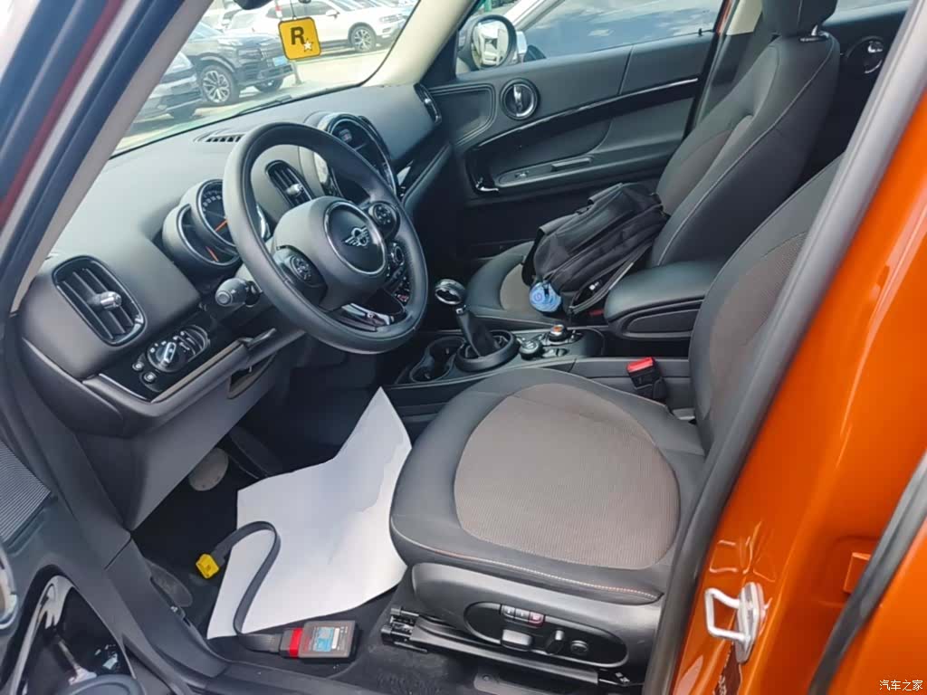 Mini Countryman, 2019 15