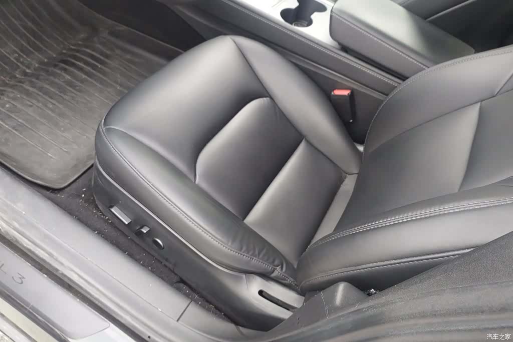Tesla Model 3, 2021 9