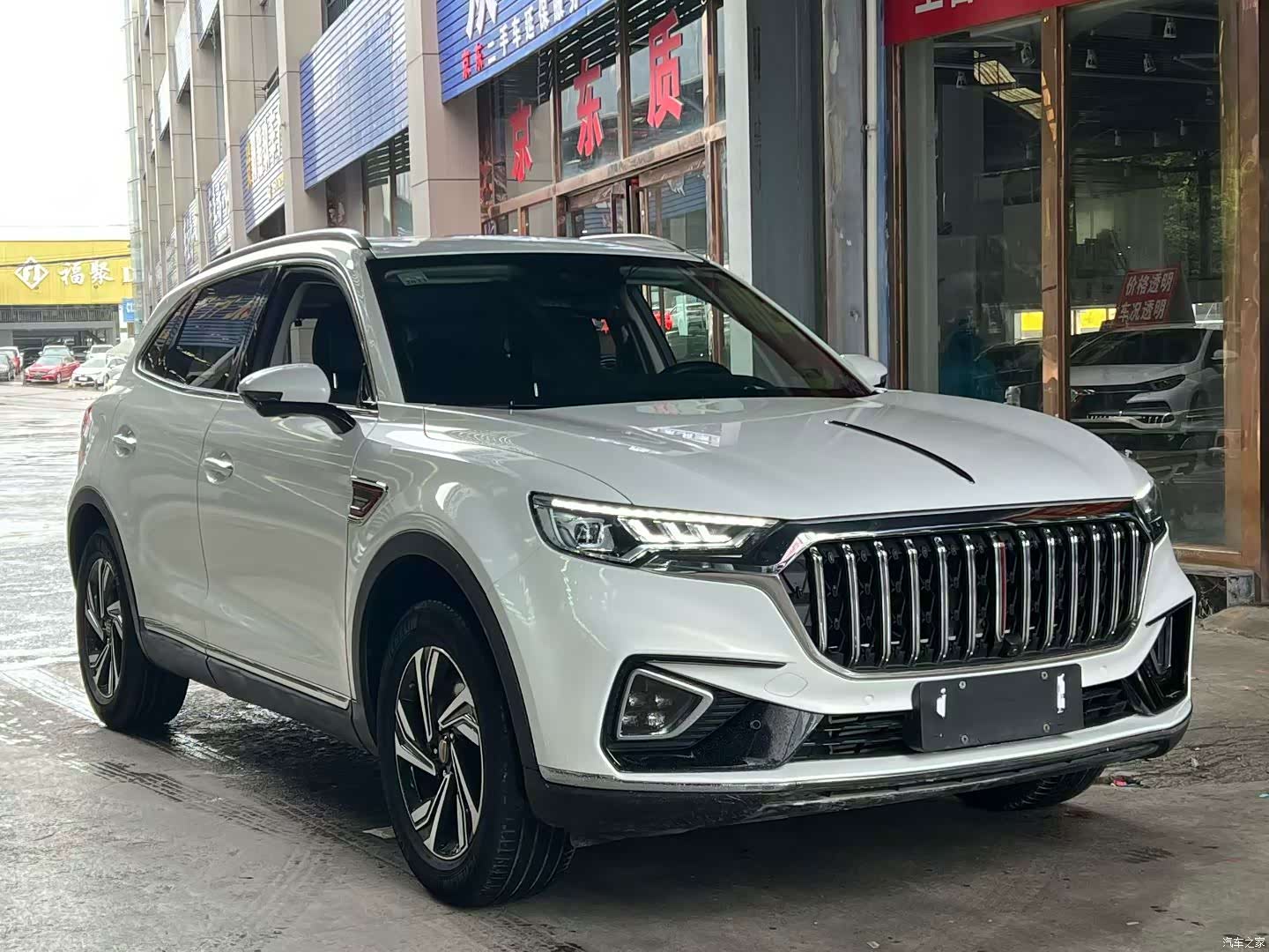 Hongqi HS5, 2022 3