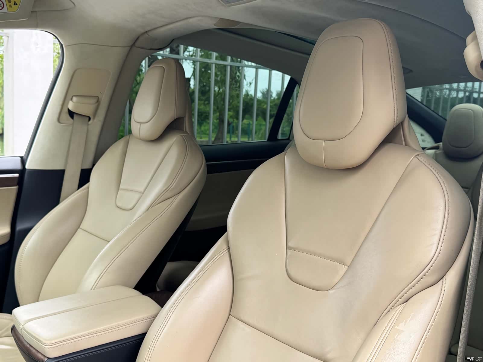 Tesla Model X, 2017 9