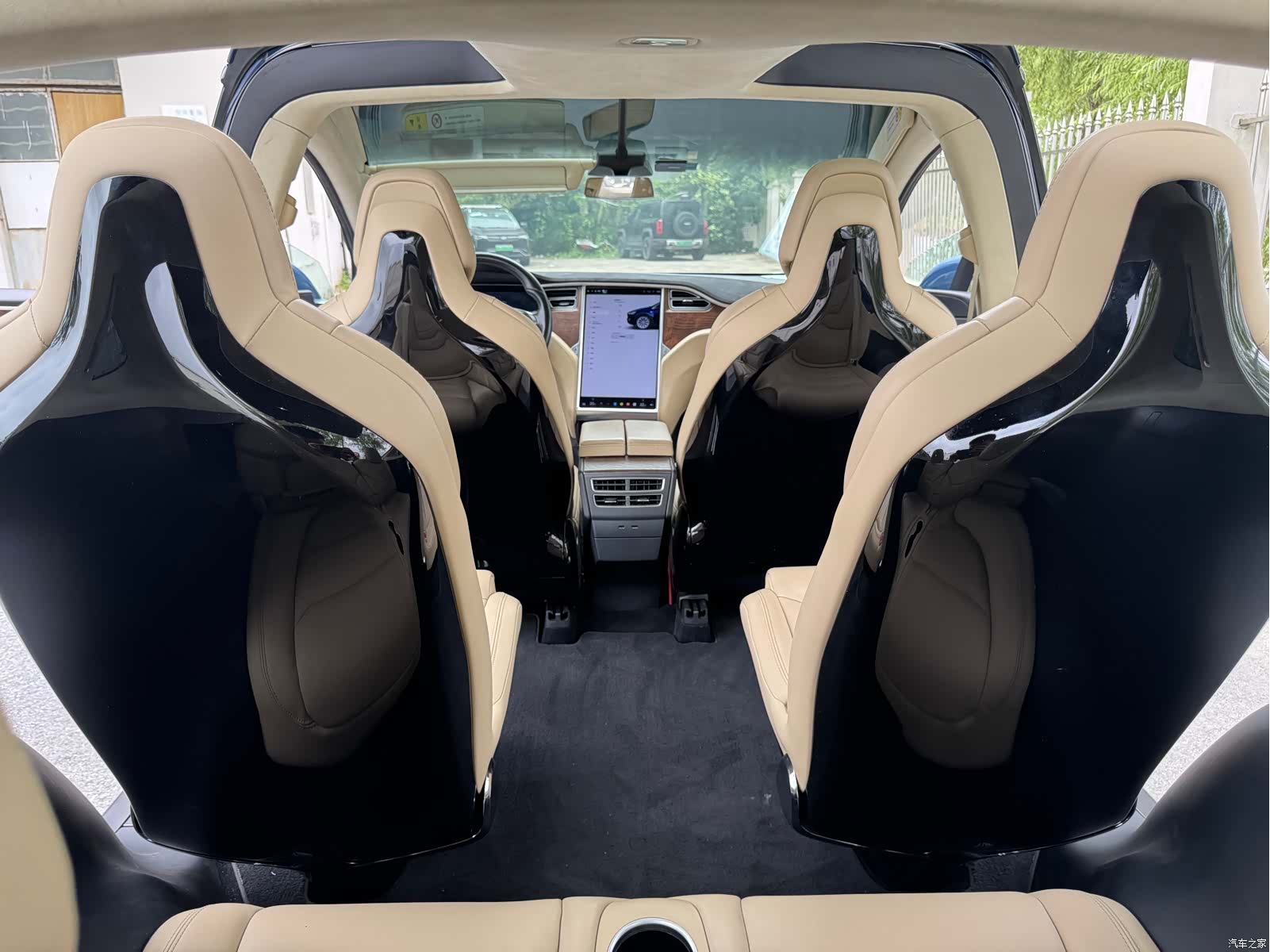 Tesla Model X, 2017 15