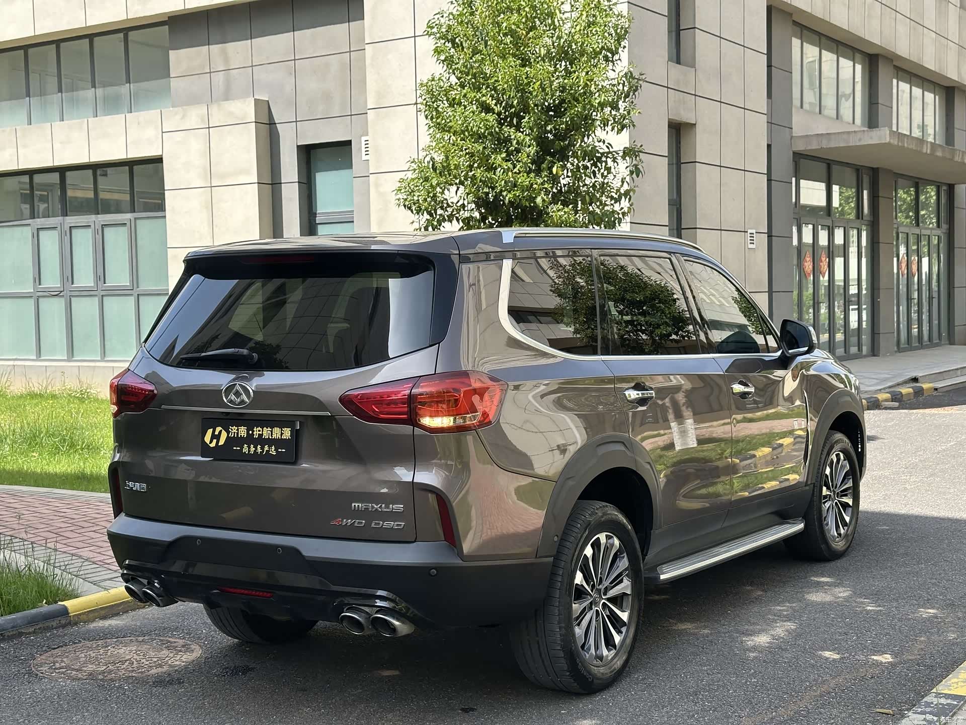 Maxus D90, 2018 4