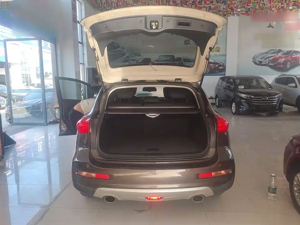 Infiniti QX50