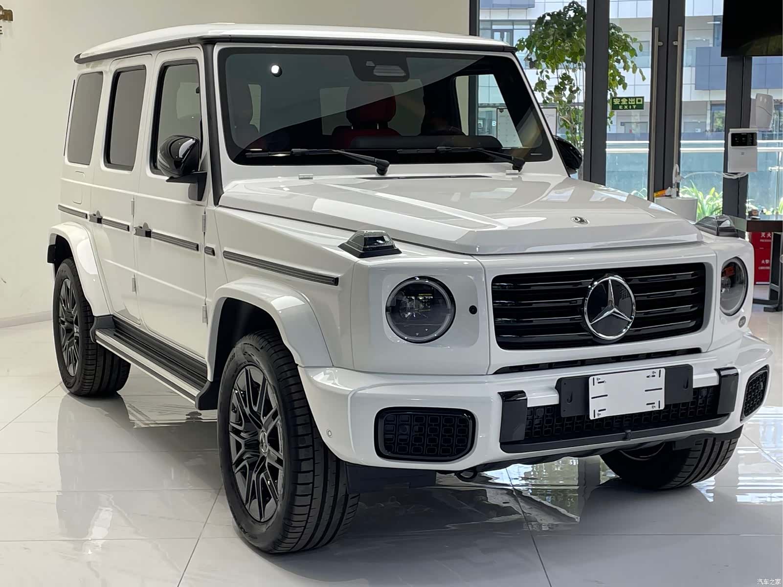 Mercedes-Benz G-Class, 1900 3