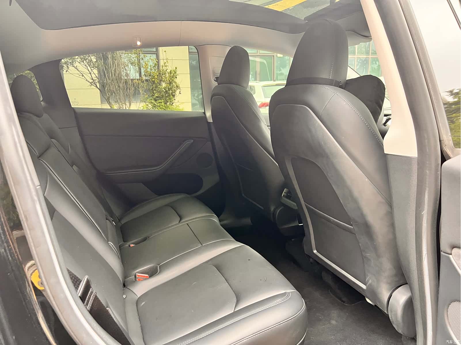 Tesla Model Y, 2022 10