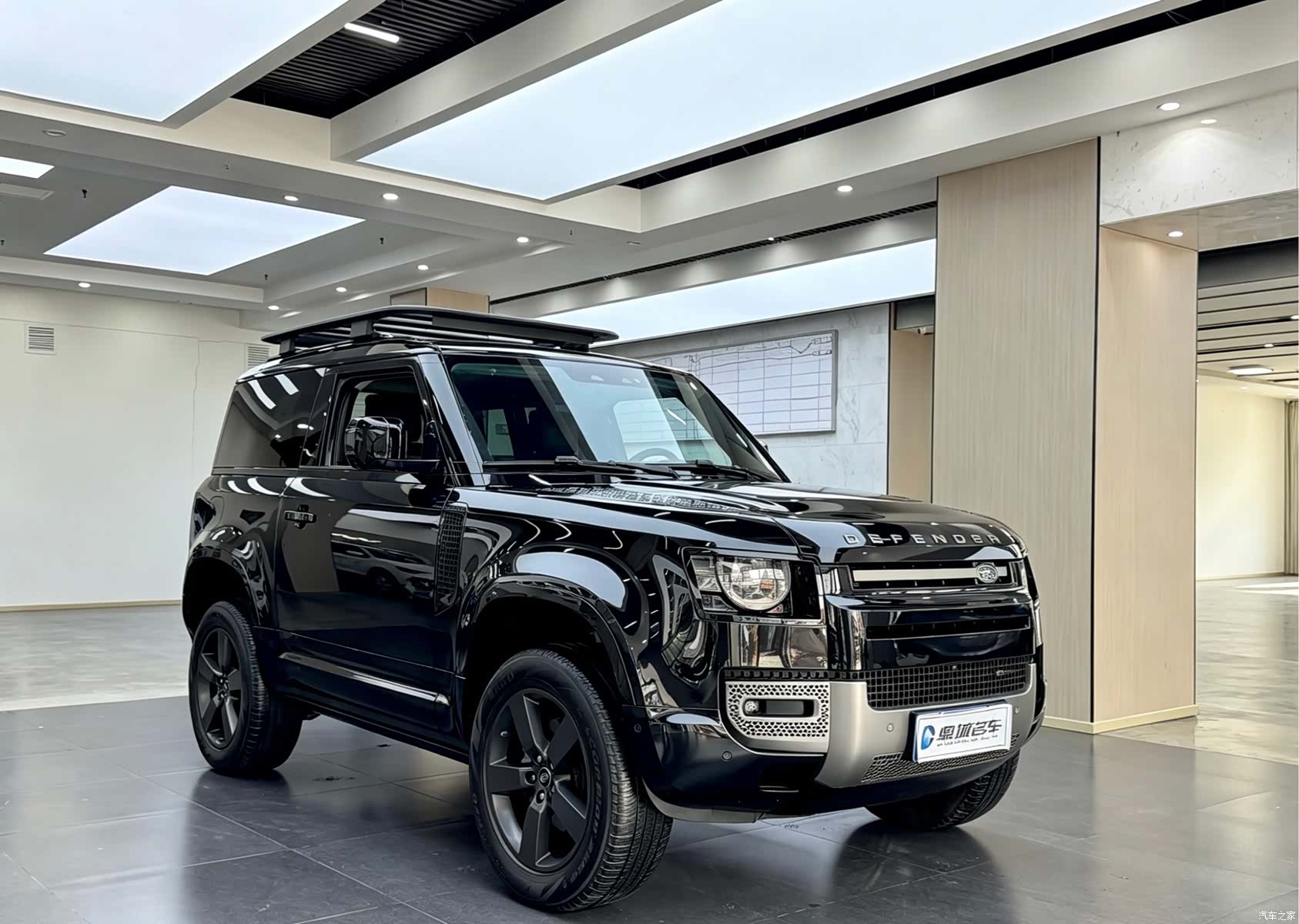 Land Rover Defender, 2022 3