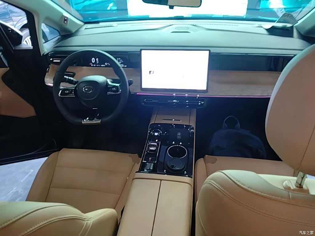 Trumpchi E8, 2024 10