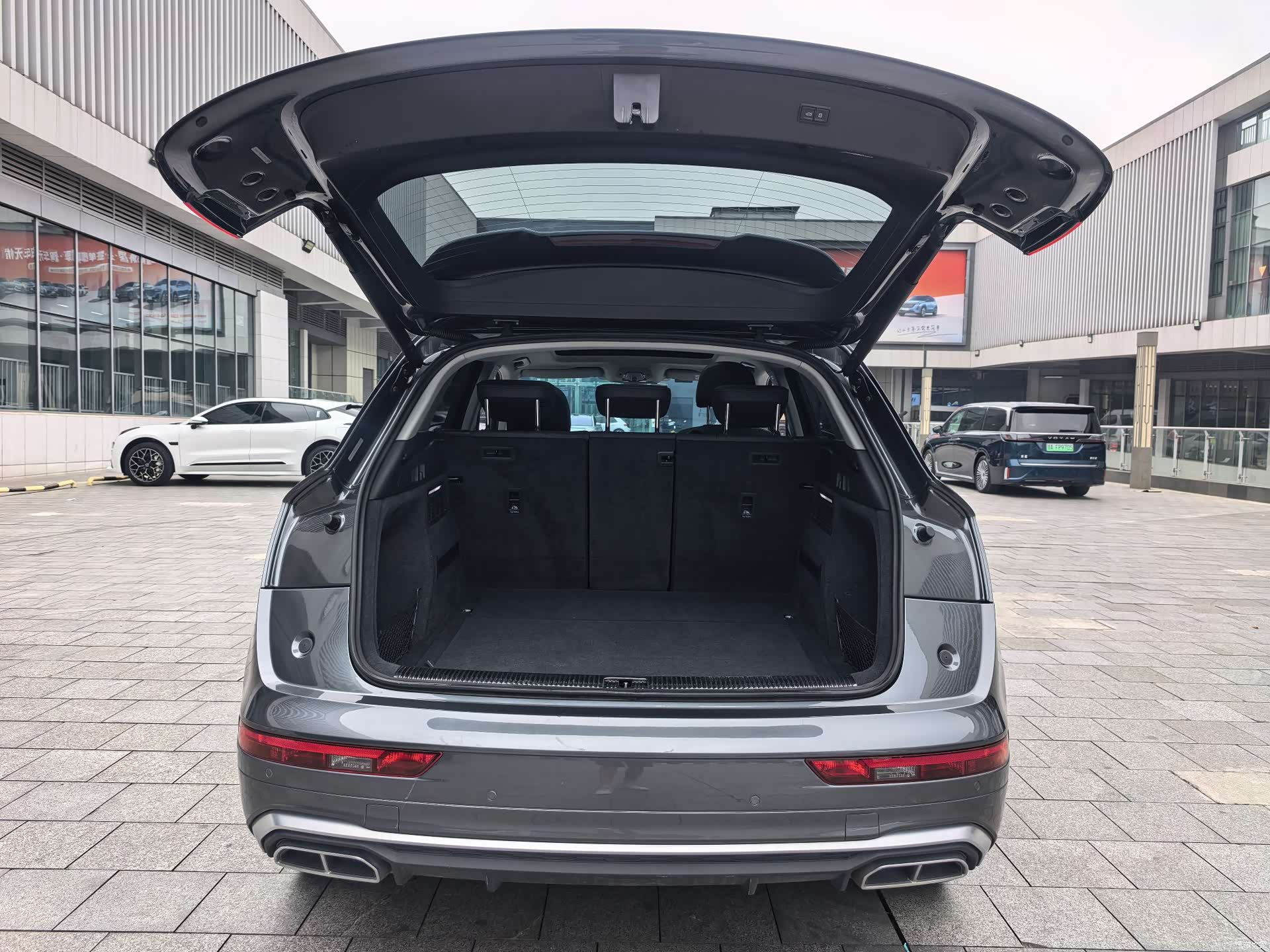 Audi Q5L, 2021 16