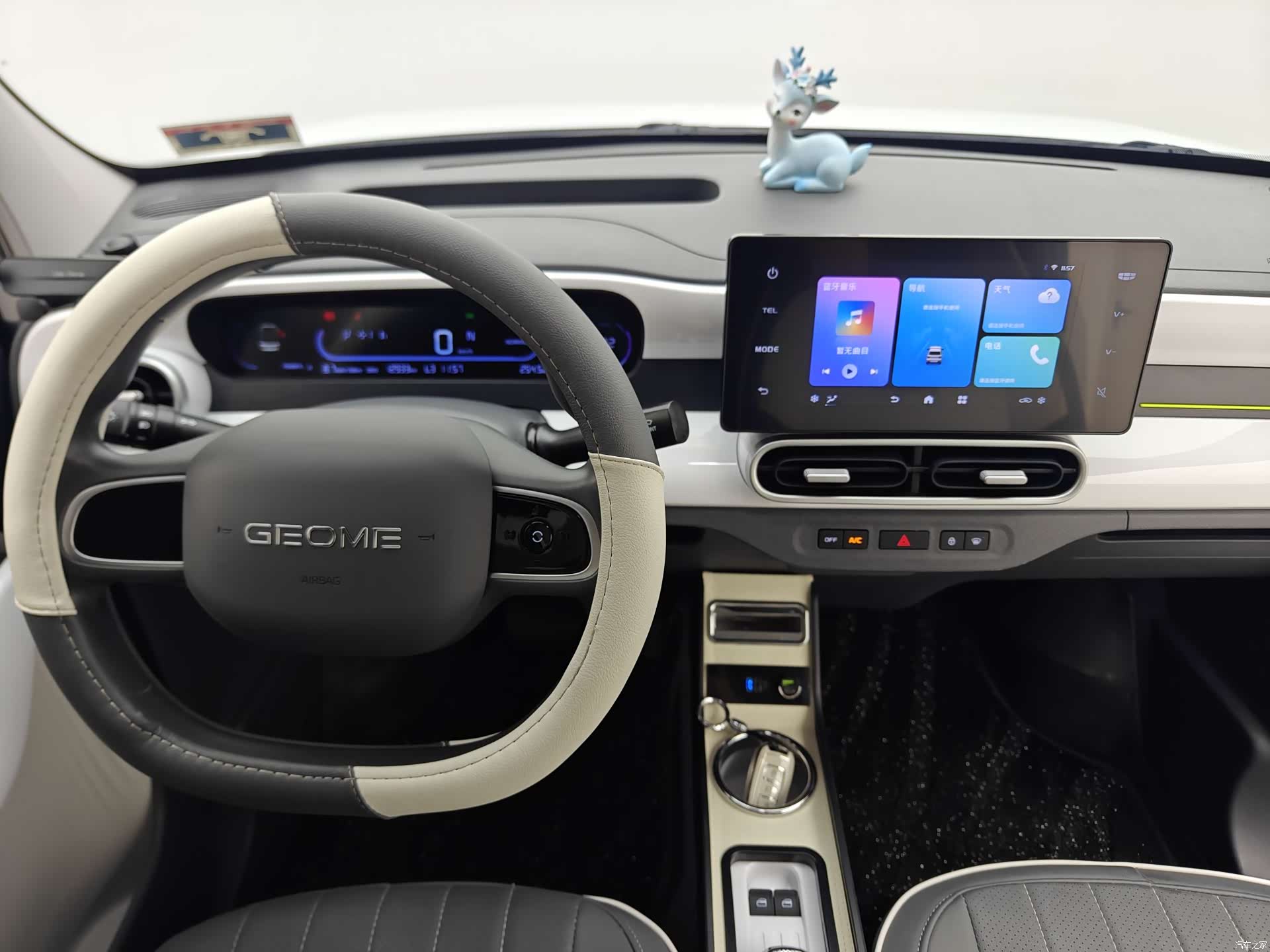 Geely Panda, 2025 10