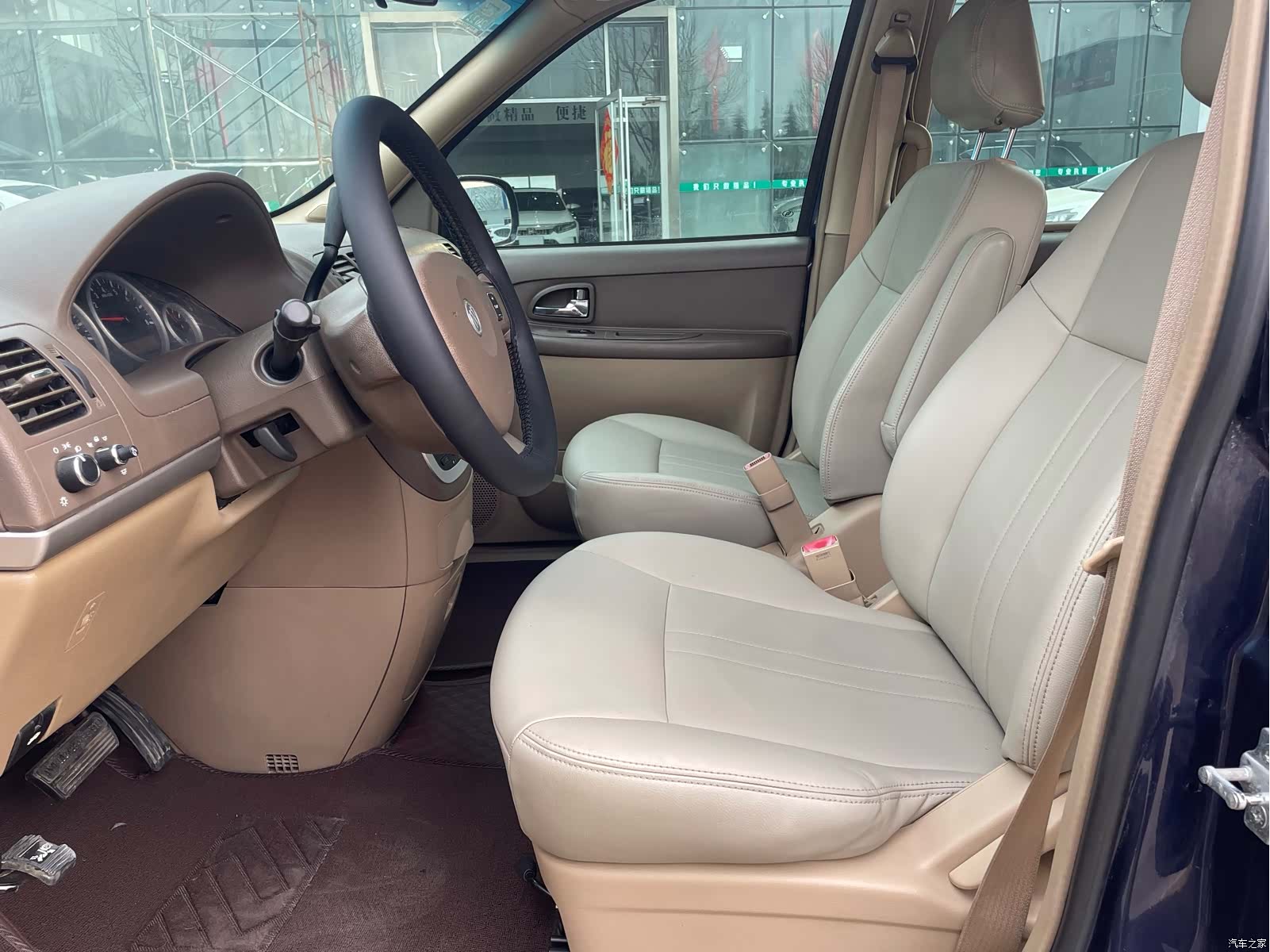 Buick GL8, 2016 7