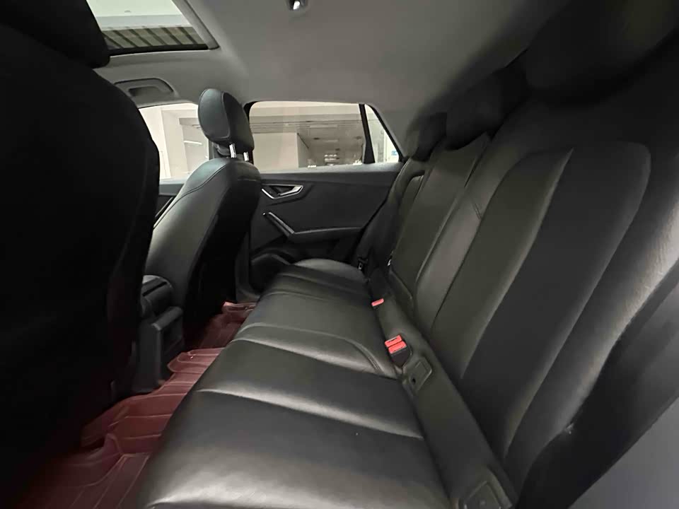 Audi Q2L Audi Q2L
