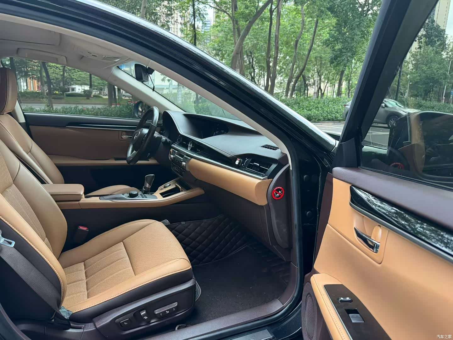 Lexus ES, 2018 7