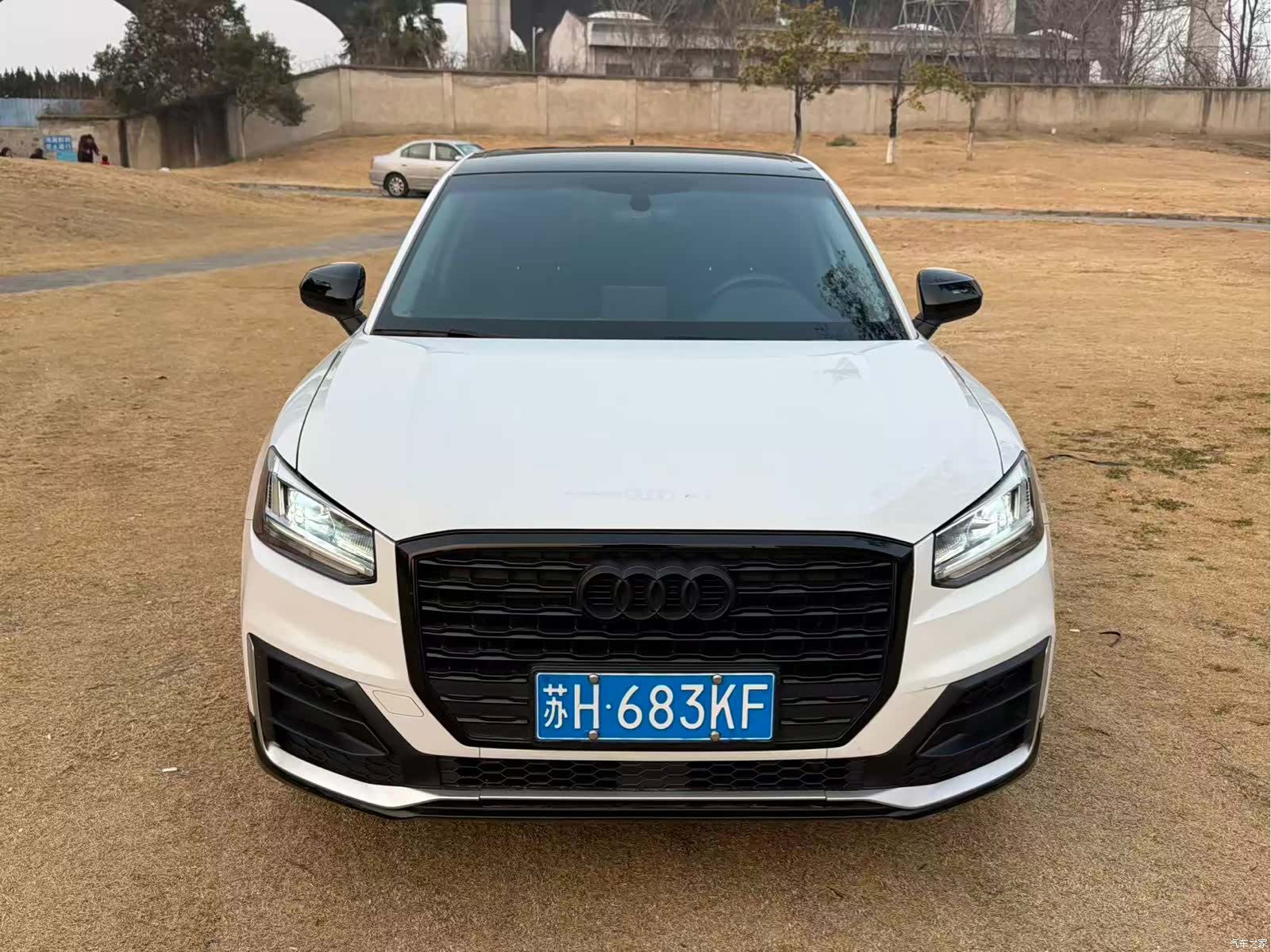 Audi Q2L, 2019 3