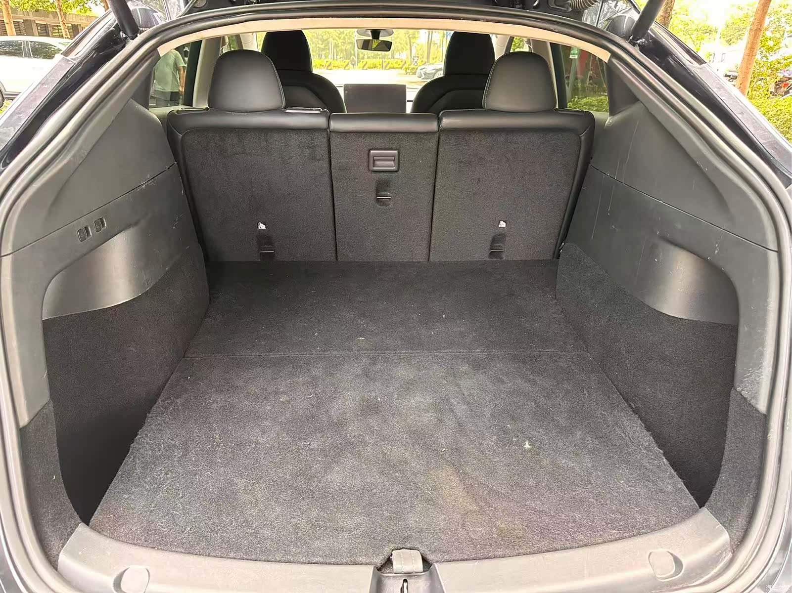 Tesla Model Y, 2024 13