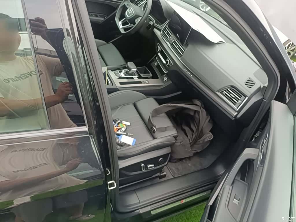 Audi Q5L, 2024 11