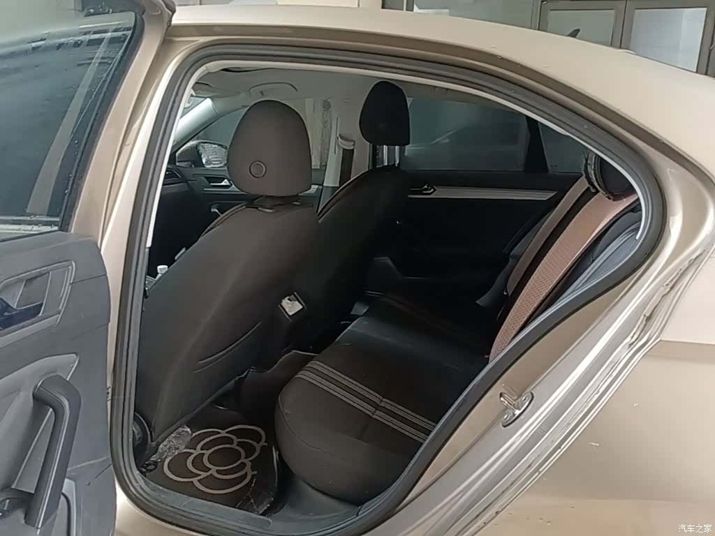 Volkswagen Lamando, 2017 17