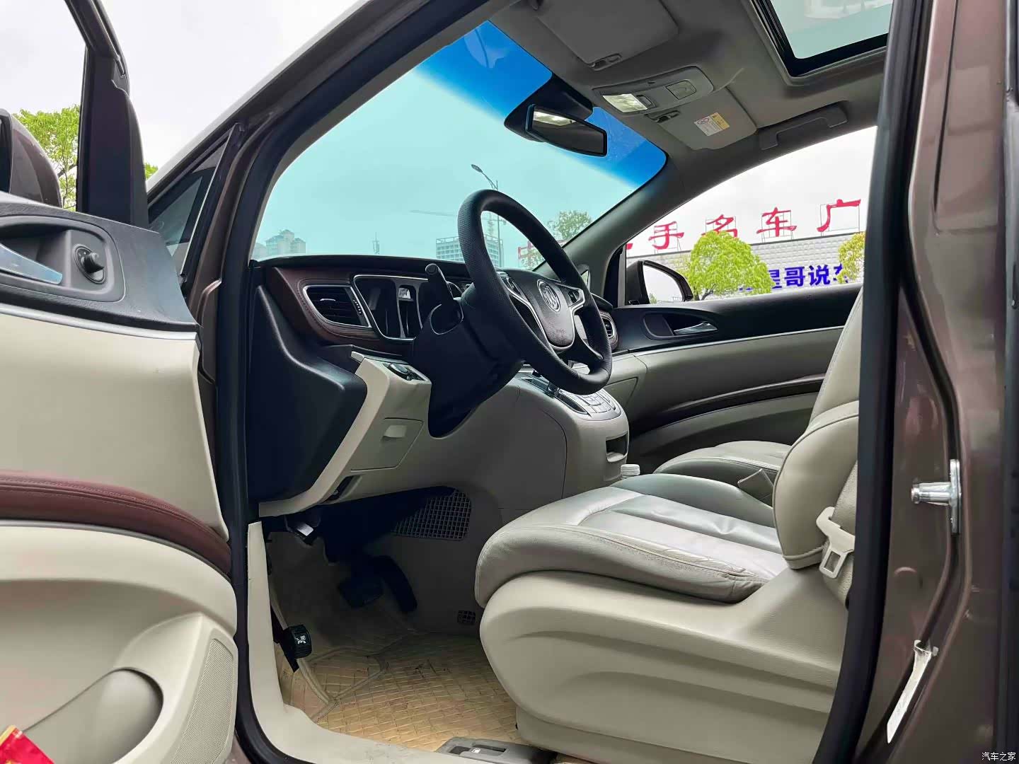 Buick GL8, 2020 все фото
