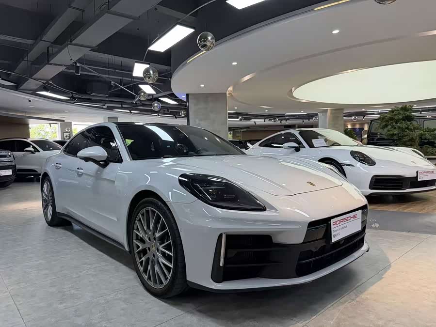 Porsche Panamera 2025, фото 3