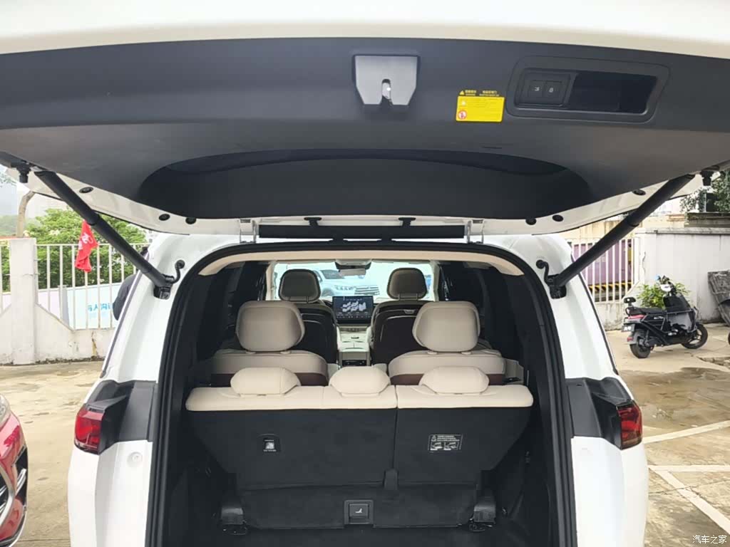 BYD Xia, 2025 19