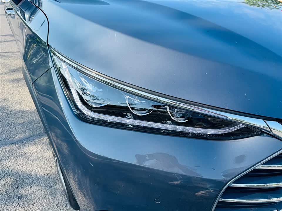 BYD Tang