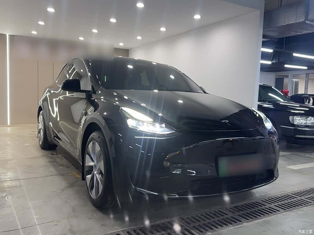 Tesla Model Y, 2022 8