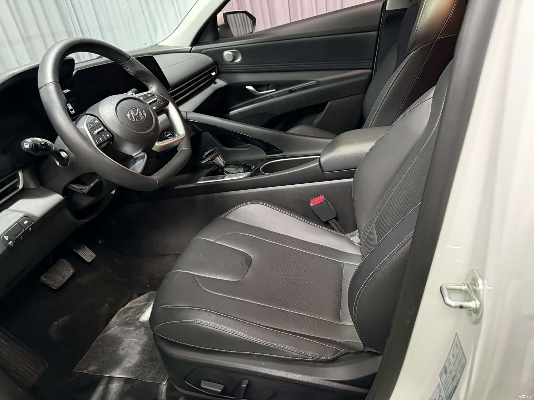 Hyundai Elantra, 2023 7