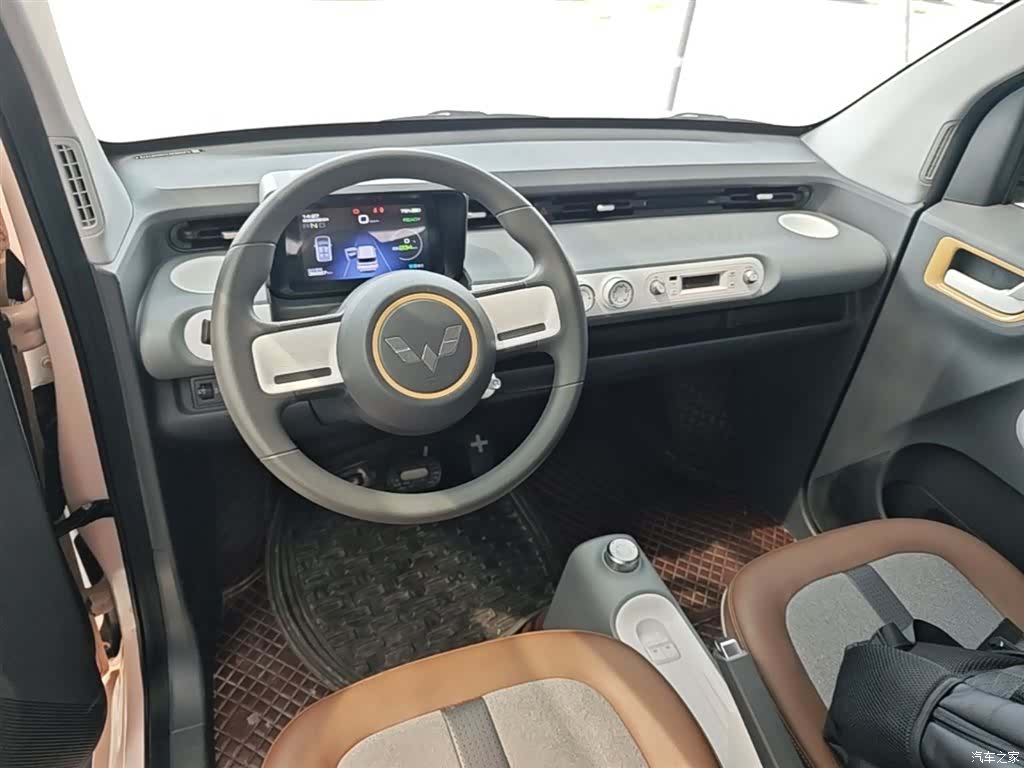 Wuling MINIEV, 2023 10