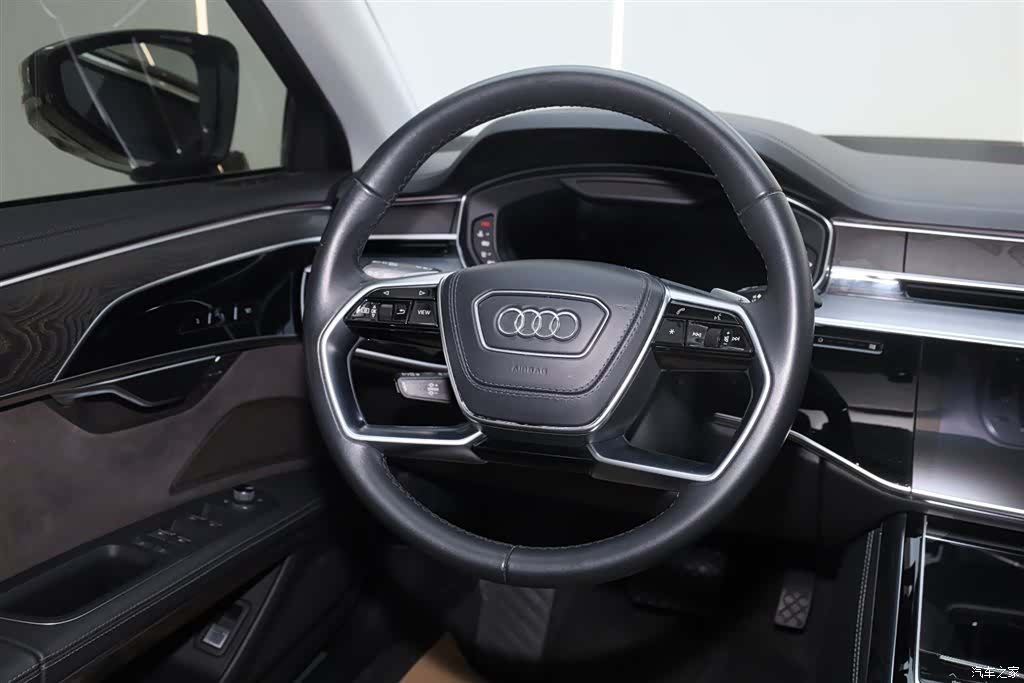 Audi A8L, 2024 29