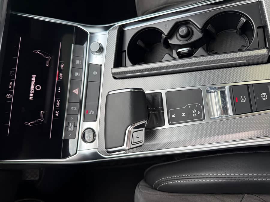 Audi A6L 2021, фото 10