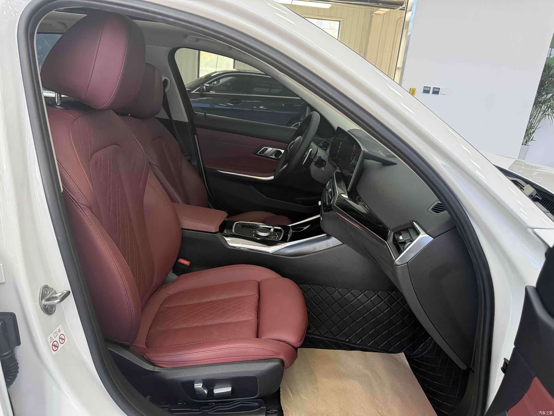 BMW 3 Series, 2022 21