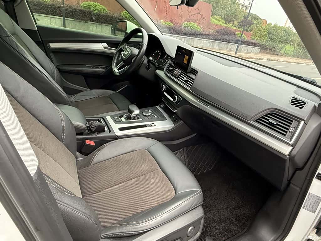 Audi Q5L, 2020 12