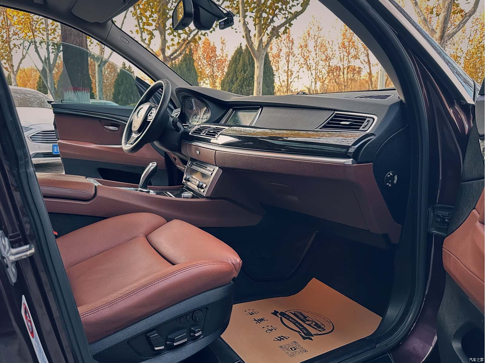 BMW 5 Series, 2011 15