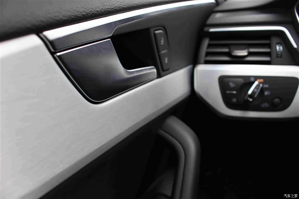 Audi A4L, 2021 11
