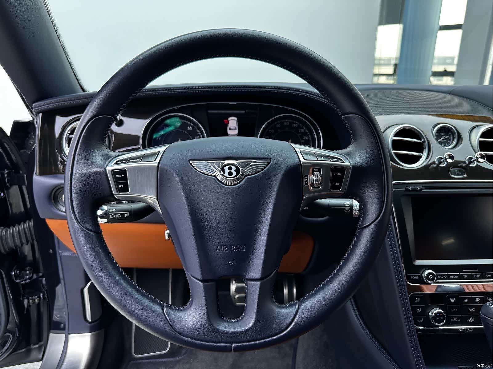 Bentley Flying Spur, 2018 15