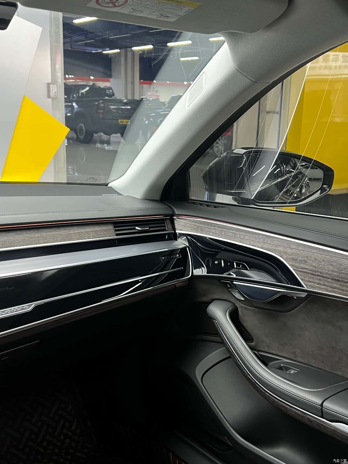 Audi A8L, 2020 25