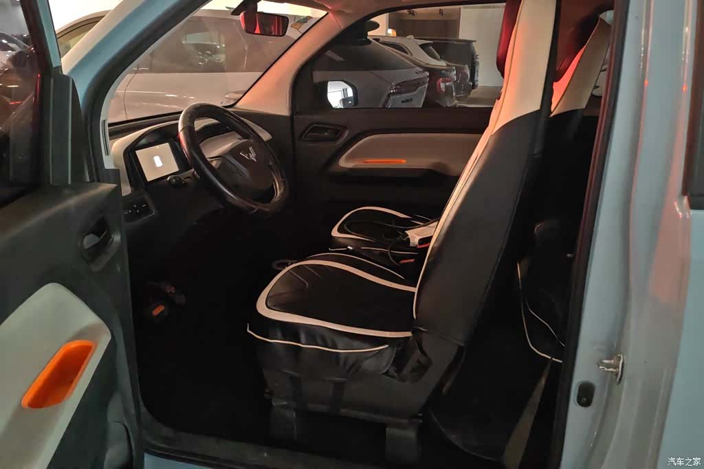 Wuling MINIEV, 2022 9