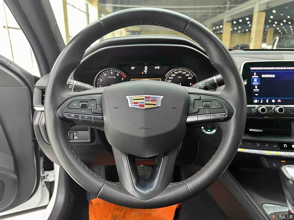 Cadillac CT4, 2021 все фото