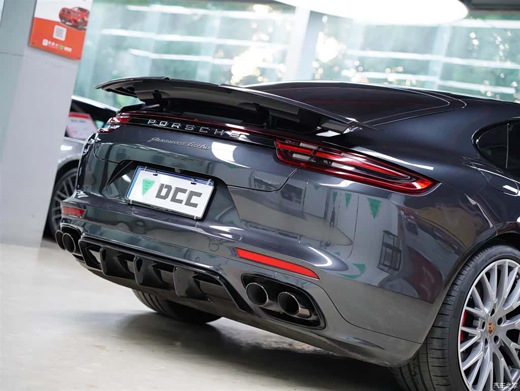 Porsche Panamera, 2017 все фото