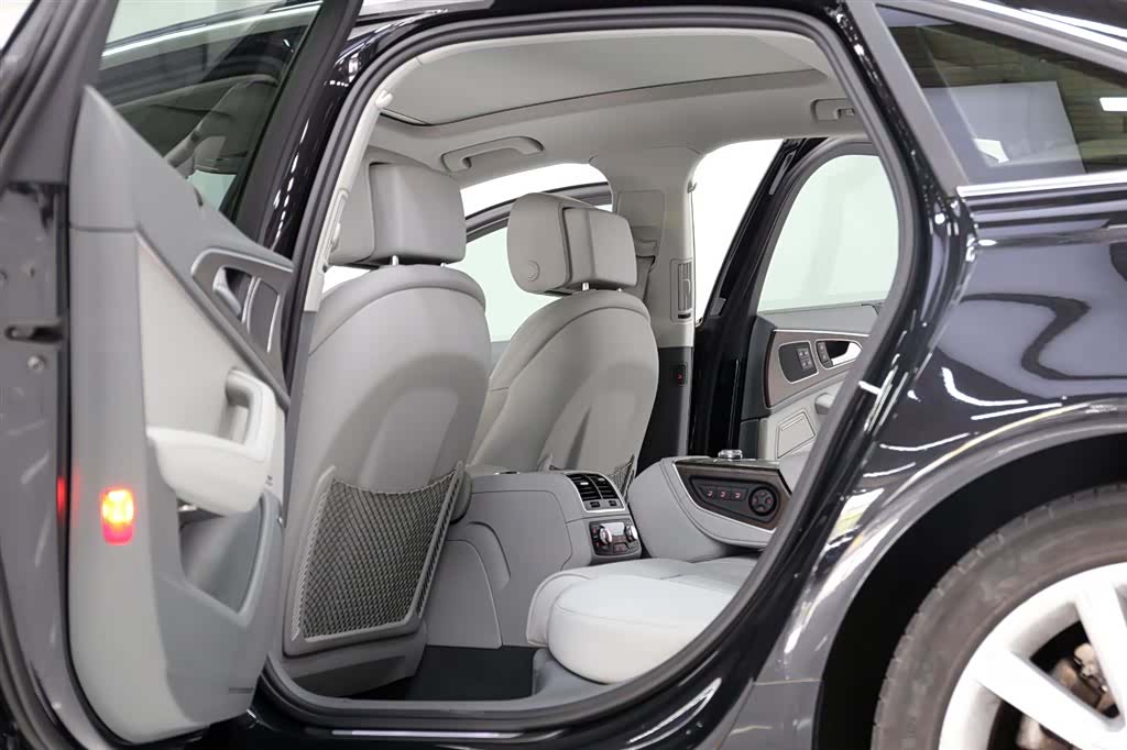 Audi A6L, 2015 6