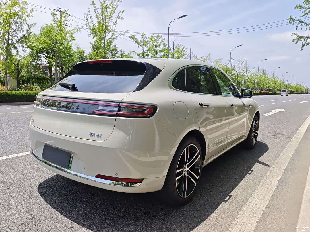 AITO M5, 2025 3