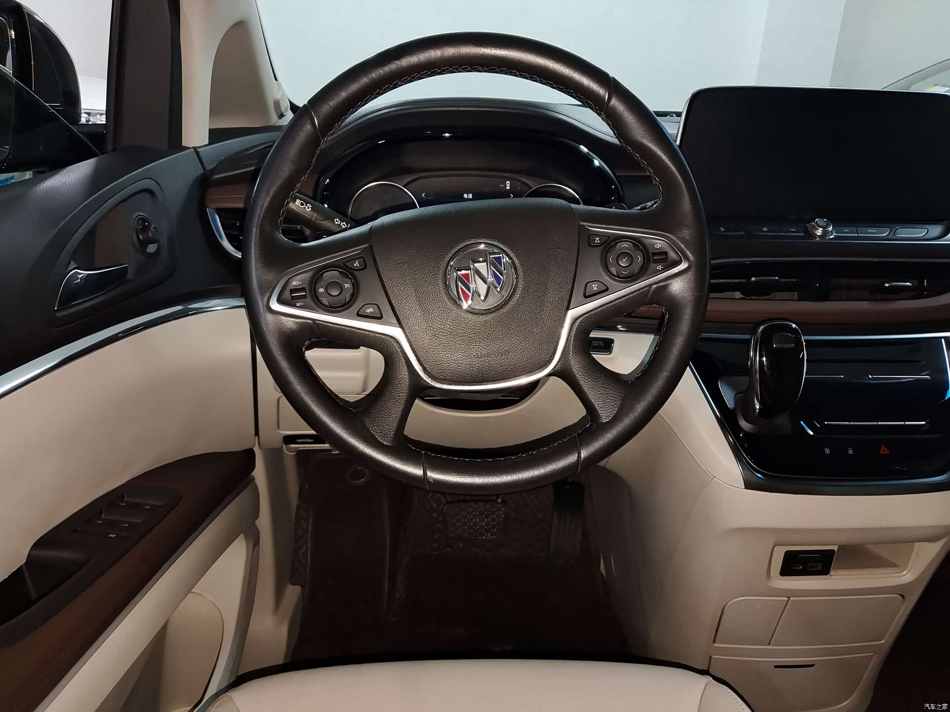 Buick GL8, 2020 12