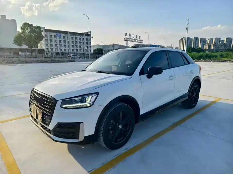 Audi Q2L Audi Q2L